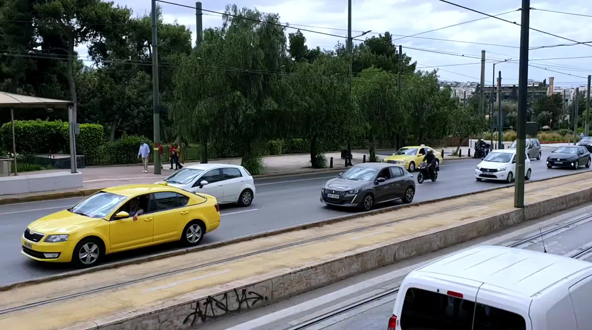 stadtrundfahrt-athen_008.mp4